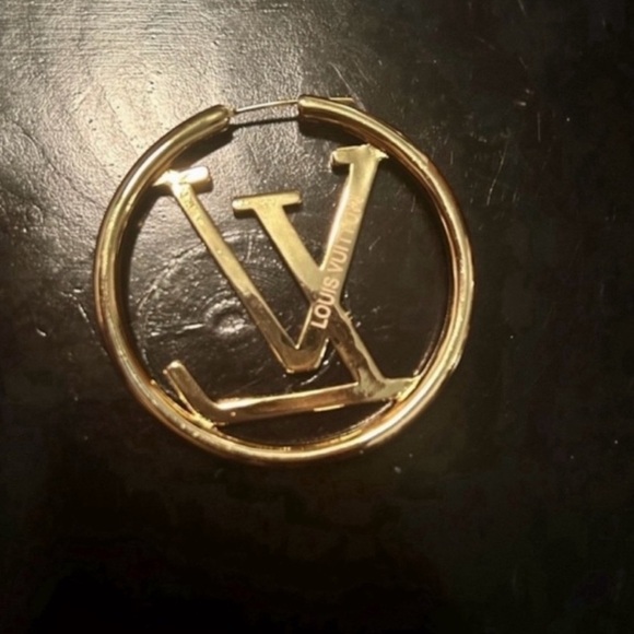 L V Hoop Earrings - Picture 3 of 4